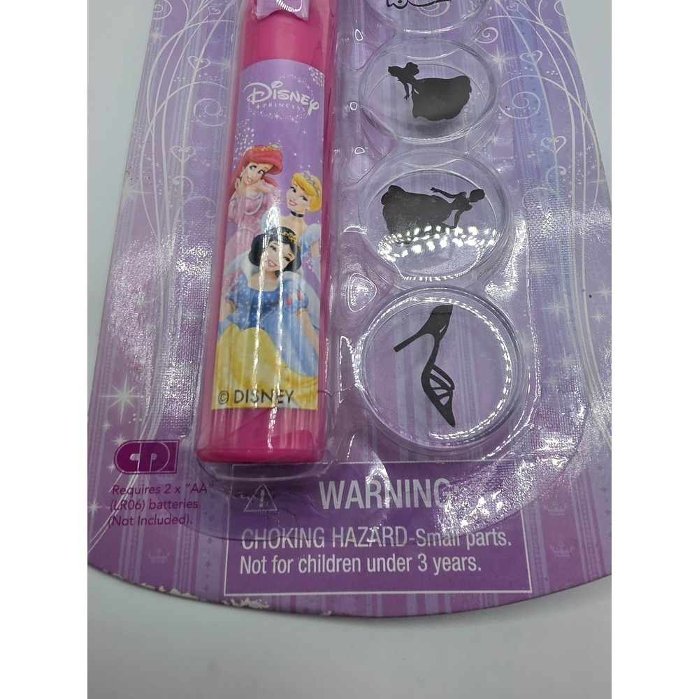 DISNEY‎ PRINCESS LIGHT-UP PROJECTOR (6 DISCS) PROJECT IMAGES ON WALL AGES 3+ - Picture 3 of 7
